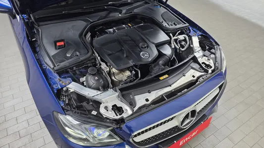 Mercedes-Benz E-Class W213 E220d 2020 5