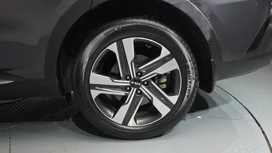 Kia 4 HEV 1.6 2WD 2022 21