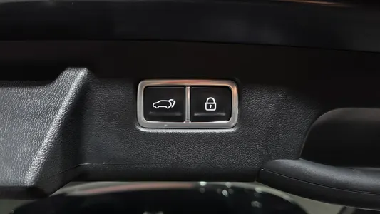Kia 4 HEV 1.6 2WD 2022 28