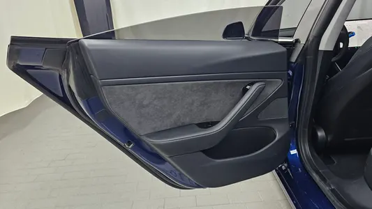 Tesla 3 AWD 2020 26