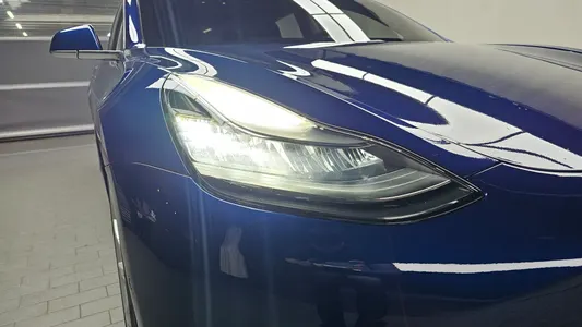 Tesla 3 AWD 2020 23