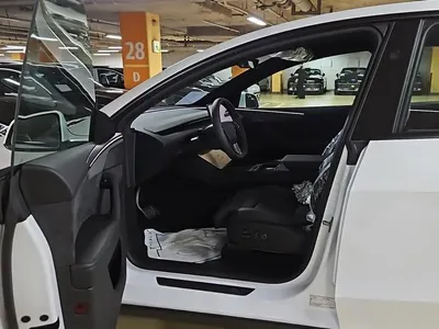 Tesla Y L AWD 2026 7