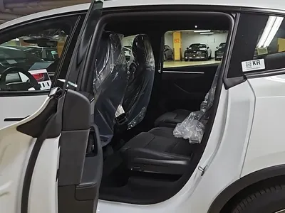 Tesla Y L AWD 2026 9