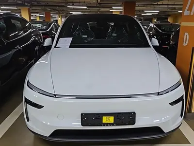 Tesla Y L AWD 2026