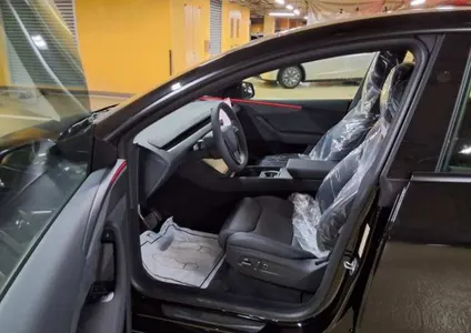 Tesla Y L AWD 2026 4
