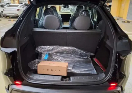 Tesla Y L AWD 2026 9