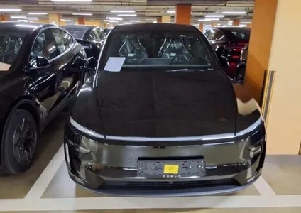 Tesla Y L AWD 2026