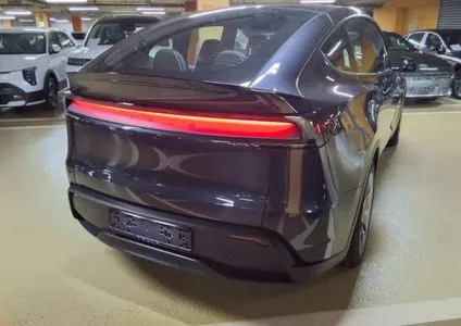 Tesla Y L AWD 2026 6