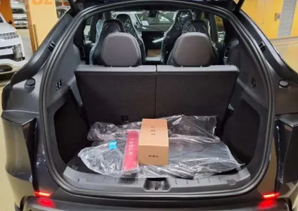 Tesla Y L AWD 2026 9