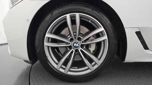 BMW 6 Series GT (G32) 620d M 2020 5
