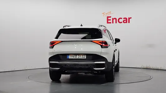 Kia 5 2WD 2022 4