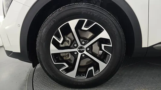 Kia 5 2WD 2022 5