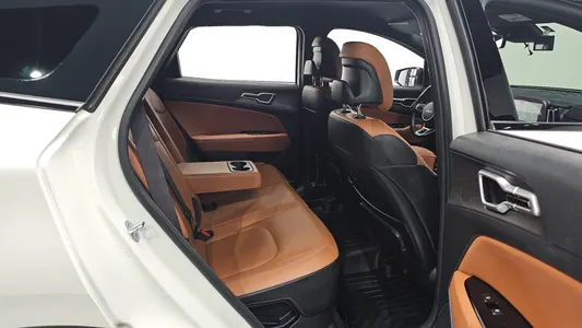 Kia 5 2WD 2022 26