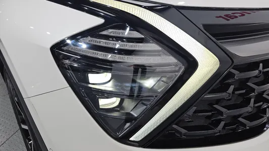 Kia 5 2WD 2022 22