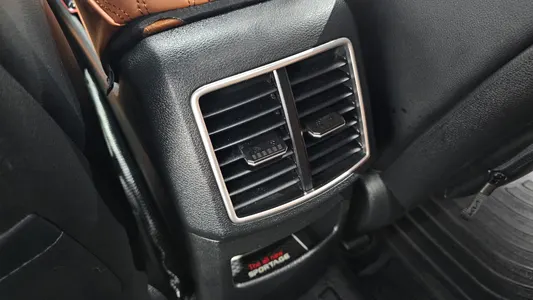 Kia 5 2WD 2022 30