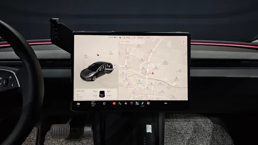 Tesla 3 AWD 2025 14
