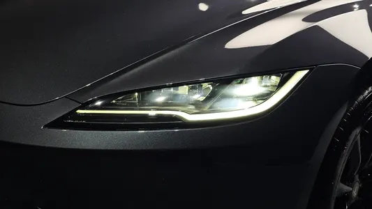 Tesla 3 AWD 2025 22