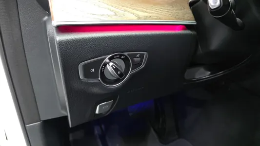 Mercedes-Benz E-Class W213 E300 2018 18