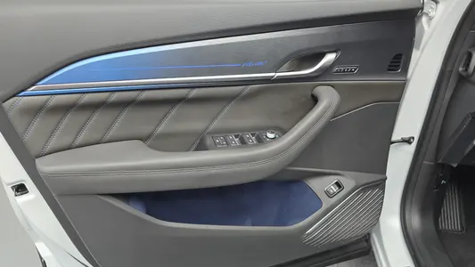 Renault Korea 필랑트 1.5 E-TECH 2WD 2026 24