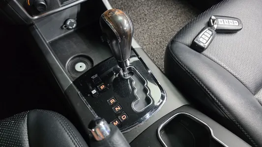 KG Mobility C 2.0 CVT 2WD 2014 9