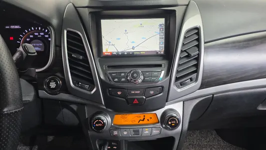 KG Mobility C 2.0 CVT 2WD 2014 14