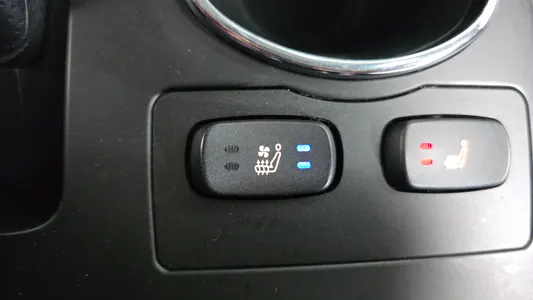 KG Mobility C 2.0 CVT 2WD 2014 27