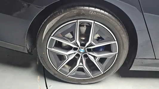BMW 5 Series (G60) 520i M 2026 5