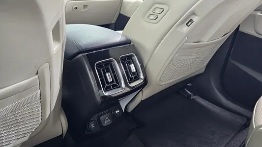 Kia 4 HEV 1.6 4WD 2022 32