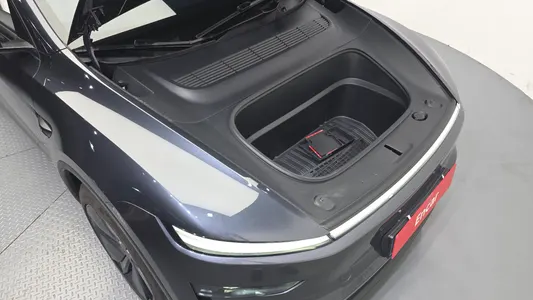Tesla Y RWD 2026 6