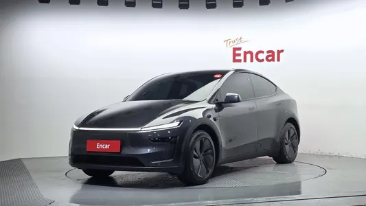 Tesla Y RWD 2026
