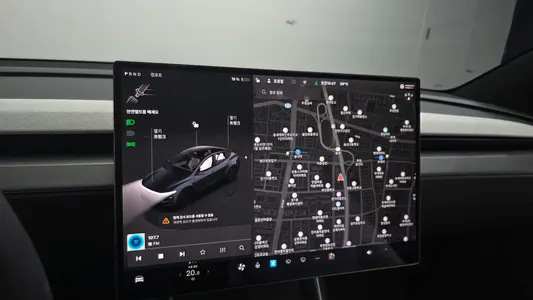 Tesla Y RWD 2026 14