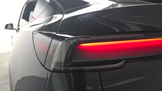 Tesla Y RWD 2026 23