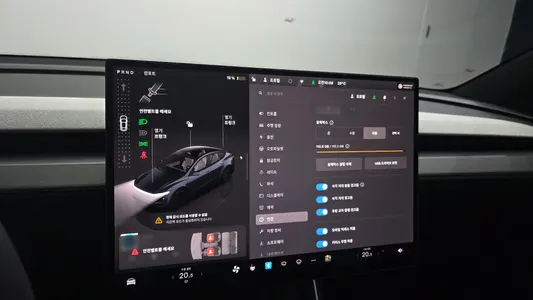 Tesla Y RWD 2026 27