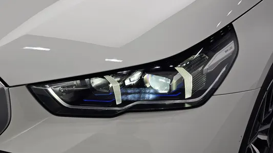 BMW 5 Series (G60) 520i M 2023 22