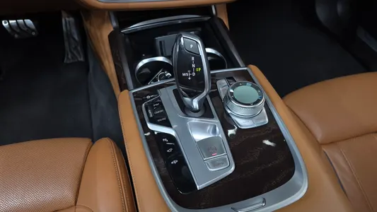 BMW 7 Series (G11) 750Li xDrive 2018 9