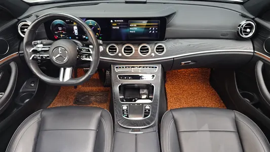 Mercedes-Benz E-Class W213 E220d 4MATIC AMG Line 2021 7