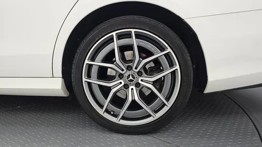Mercedes-Benz E-Class W213 E220d 4MATIC AMG Line 2021 21