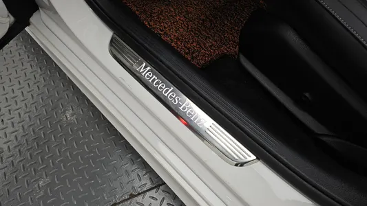 Mercedes-Benz E-Class W213 E220d 4MATIC AMG Line 2021 35
