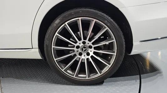 Mercedes-Benz E-Class W213 E300 4MATIC 2017 21