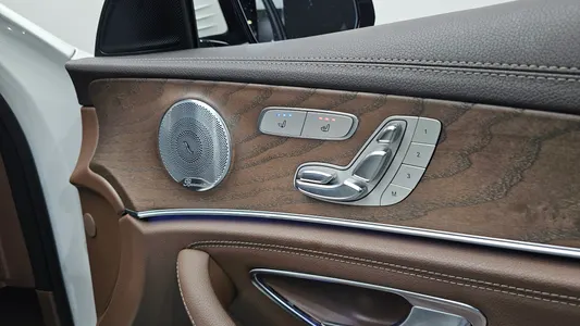Mercedes-Benz E-Class W213 E300 4MATIC 2017 27