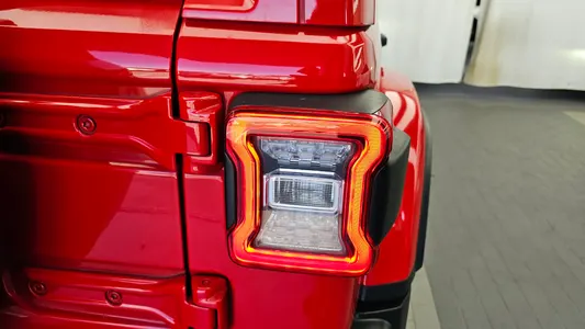 Jeep (JL) 2.0 4 2021 23