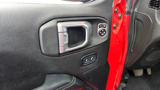 Jeep (JL) 2.0 4 2021 27