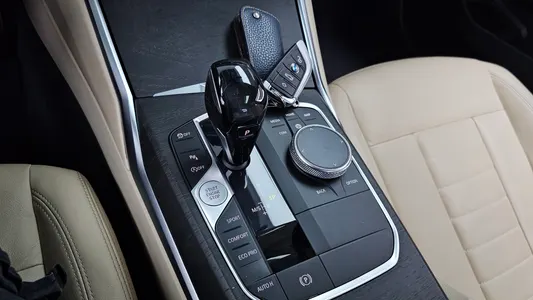 BMW 3 Series (G20) 330i xDrive 2019 9