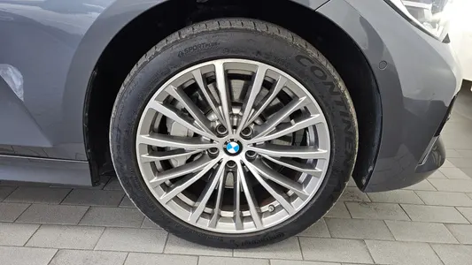 BMW 3 Series (G20) 330i xDrive 2019 21