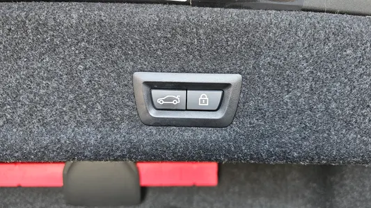 BMW 3 Series (G20) 330i xDrive 2019 31