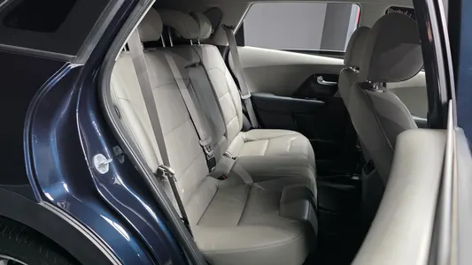 Kia Niro 2016 12