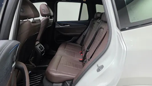 BMW iX3 M 2024 12