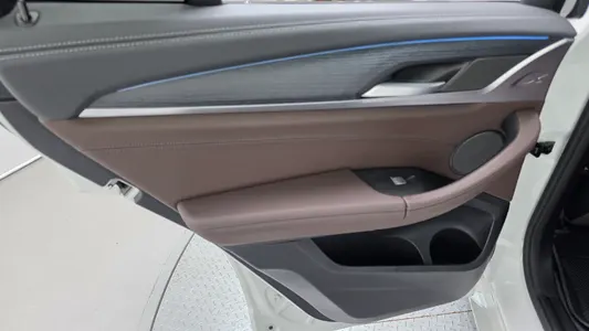 BMW iX3 M 2024 25