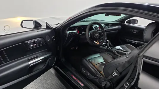 Ford 머스탱 2017 10