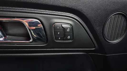 Ford 머스탱 2017 28